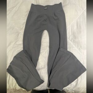 NVGTN harmony flared Leggings small